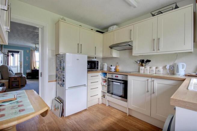 2 bed Bungalow for sale Image 5