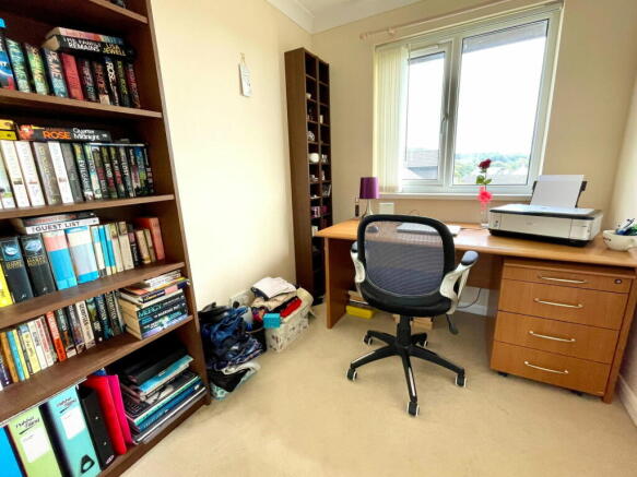 Photo 12
