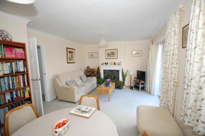 Sitting/Dining Room
