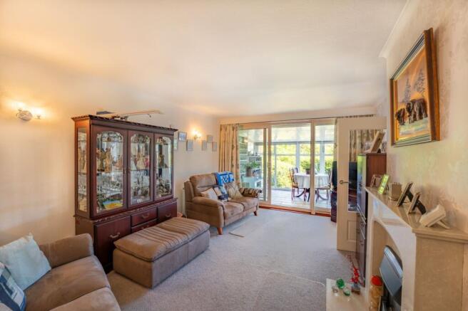 2 bed Semi-Detached Bungalow for sale Image 5
