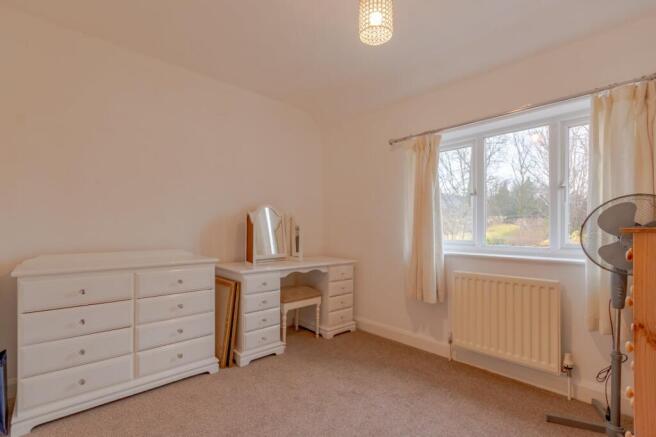 3 bed Semi-Detached for sale Image 8
