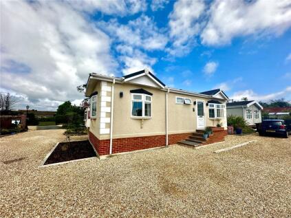 Fleur de Lys Park, Pilley Hill, Pilley, Lymington, SO41