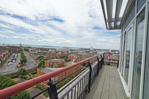 28, Centurion Court The Canalside, Gunwharf Quays, Portsmouth PO1 3BQ
