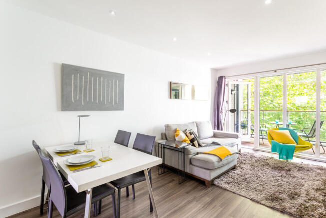 Flat 14, The Porter Building, 130 Spa Road, Bermon