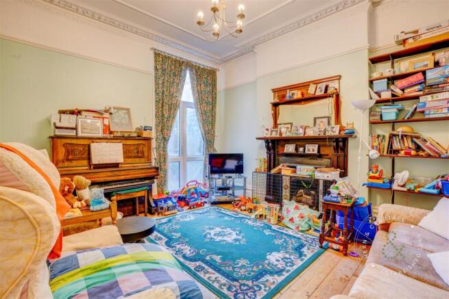 Cathedral Road, Pontcanna, HernCrabtree (6).jpg