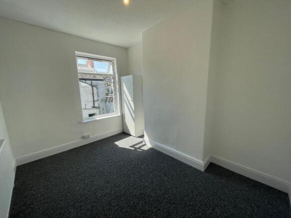 3 bed Terraced to rent Image 11