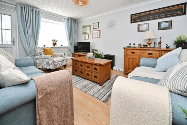 2 bed Terraced Bungalow for sale Image 5