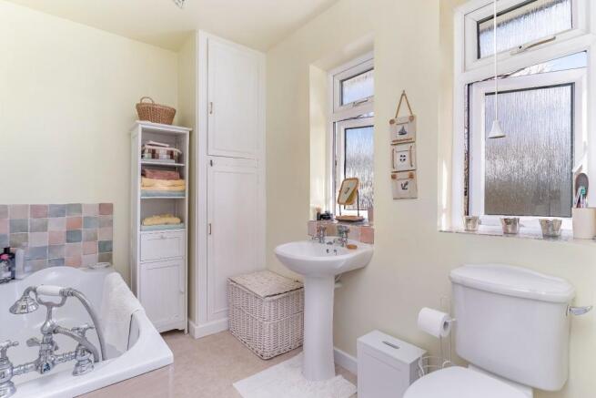 Bathroom.jpg