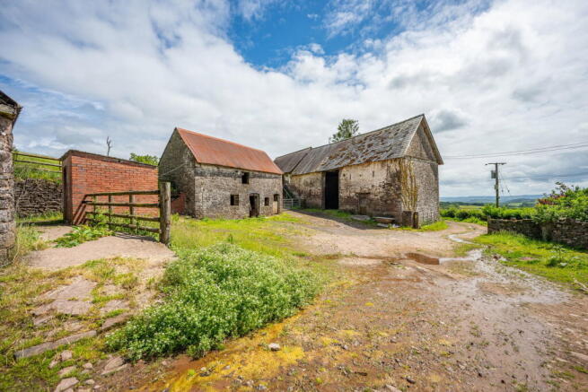Greenmeadow Farm, Mamhilad, Pontypool, Monmouthshire, NP4 8RH photo 4