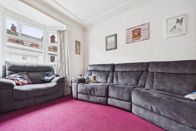 3 bed Semi-Detached for sale Image 4