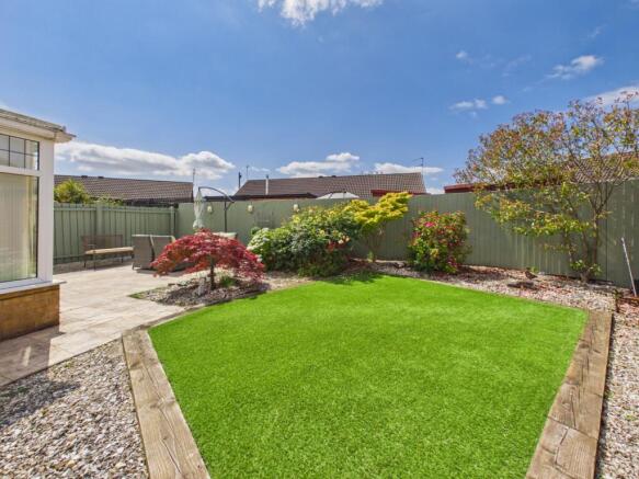 3 bed Semi-Detached for sale Image 11