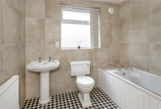 3 bed Maisonette to rent Image 10