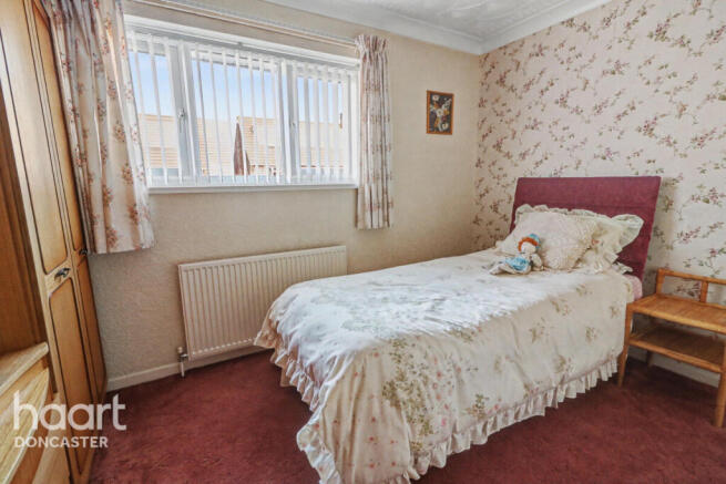 3 bed Semi-Detached for sale Image 10