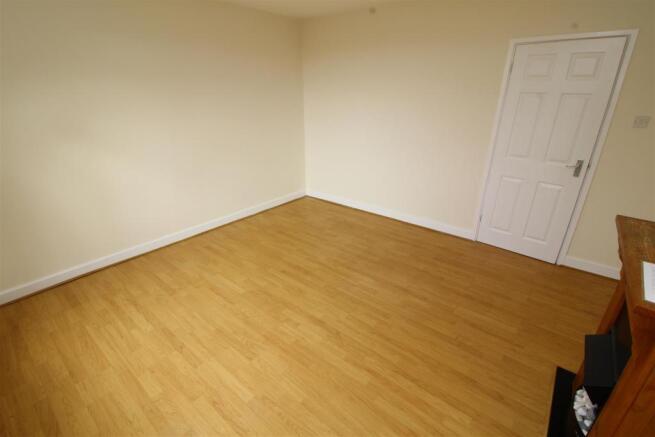 05 Lounge.JPG