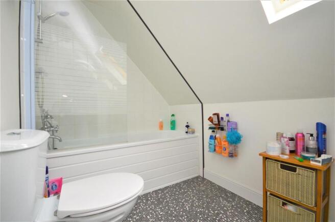 En SUite Syers.JPG