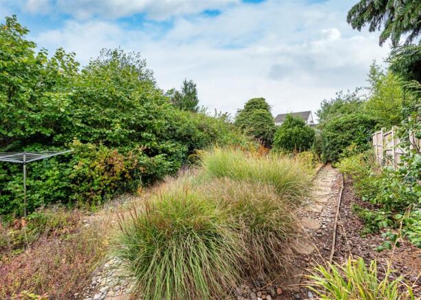 112 Bridgnorth Road-4.jpg