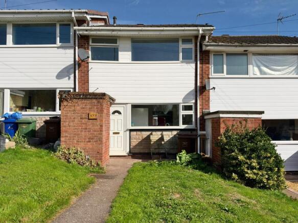 Green Lane, Rugeley- 3 Bedroom Mid-Terrace House