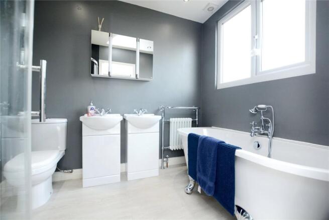 Master En-Suite