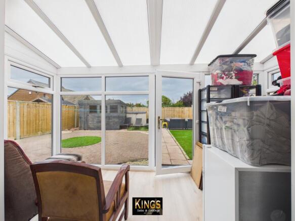 4 bed Detached Bungalow for sale Image 9