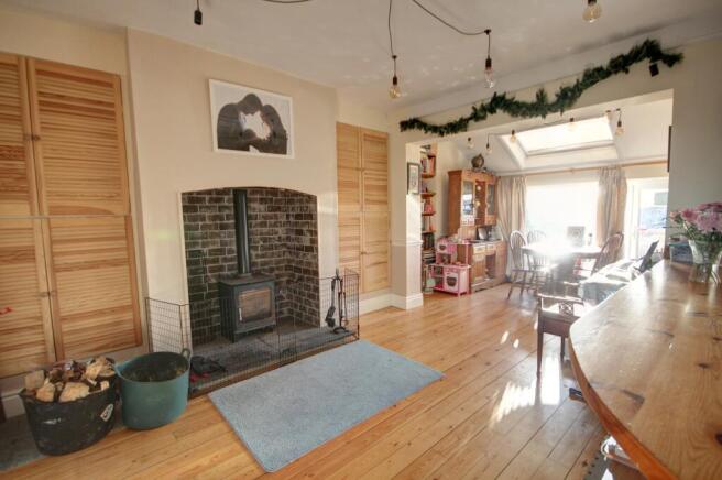 3 bed Semi-Detached for sale Image 6