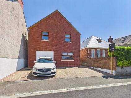 Dewsland Street, Milford Haven, SA73