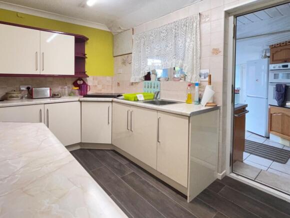 Kitchen 1