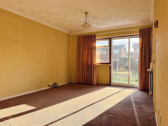 Mowbray Crescent, Stotfold, SG5 4DY photo 3