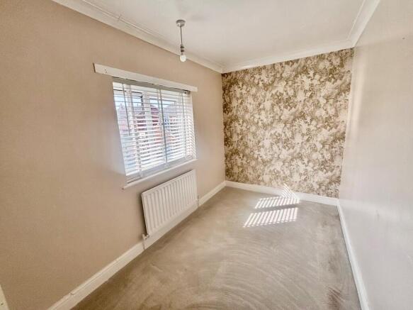 3 bed House to rent Image 4