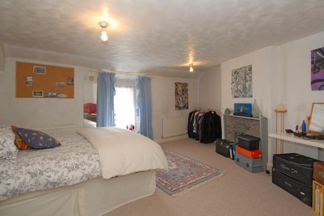 5 Bedrooms