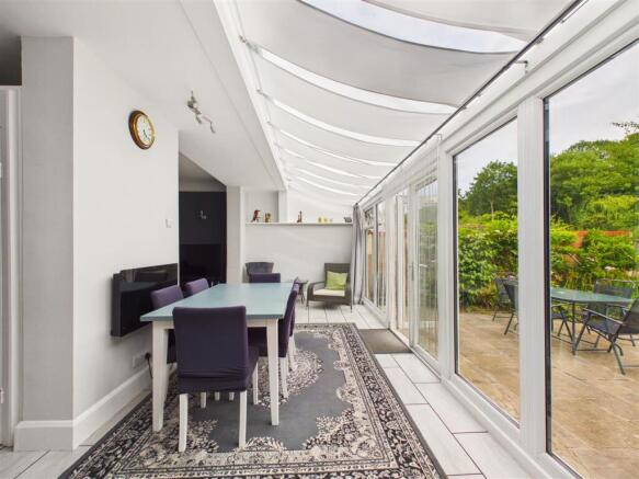 4 bed Semi-Detached for sale Image 7