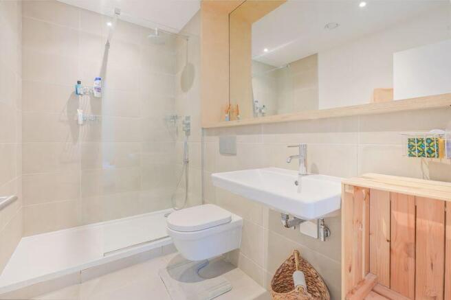 Bedroom 1 Ensuite