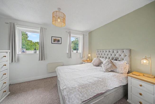 2 bed Terraced for sale Image 6