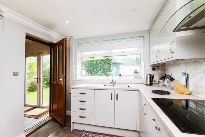 2 bed Semi-Detached for sale Image 9
