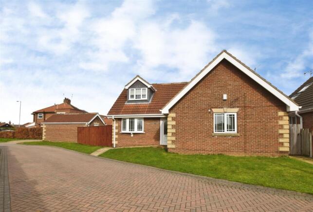 3 bed Detached Bungalow for sale Image 8