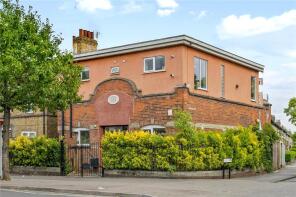 123, Billet Road, London E17 5DS