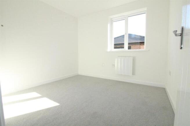 2 bed Apartment for sale Image 9