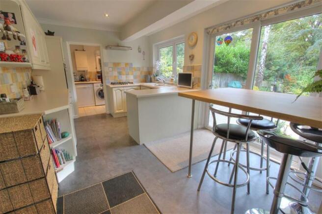 Kitchen/Breakfast Ro