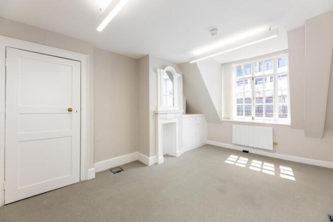 15 Queen Annes Gate - office