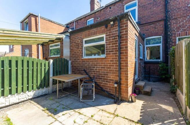 2 bed Terraced to rent Image 8