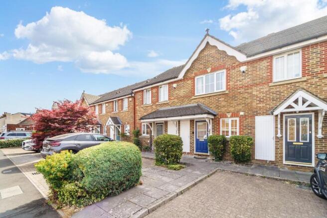 2-bed house on Longfellow Road, Worcester Park, KT4, £430,000