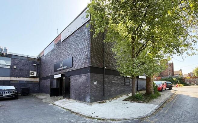 8 Station Road_Urmston_retail to let1.jpg