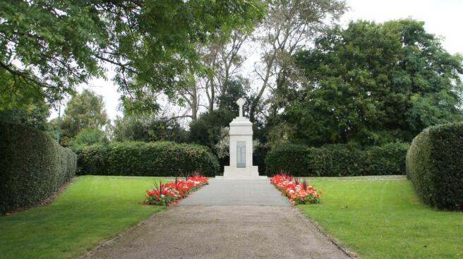 ANSTEYMEMORIAL.JPG