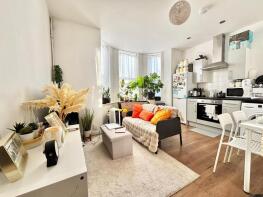 Flat 1, 426, Winchester Road, Southampton SO16 7DH