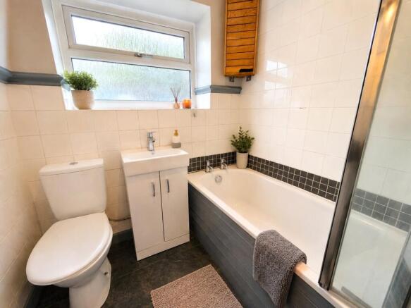 2 bed Terraced for sale Image 10