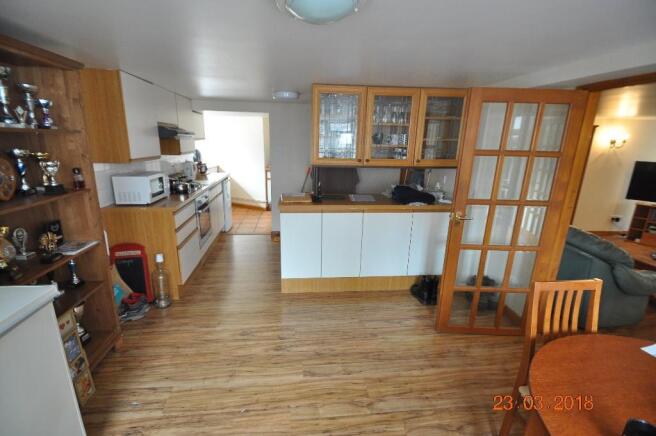 Kitchen Dining Area