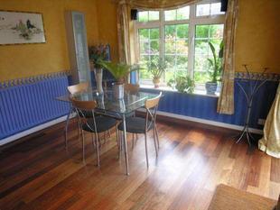 DINING ROOM: