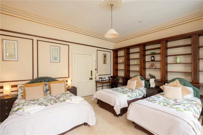 7 bed Terraced for sale Image 6