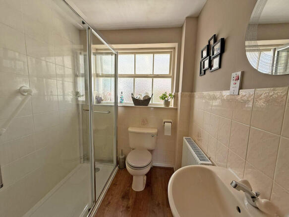 2 bed Detached Bungalow for sale Image 9