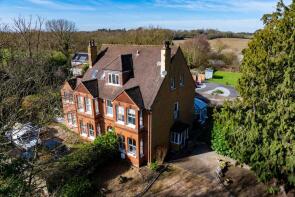 2, Coles Farm, Chequers Lane, Watford WD25 0GL