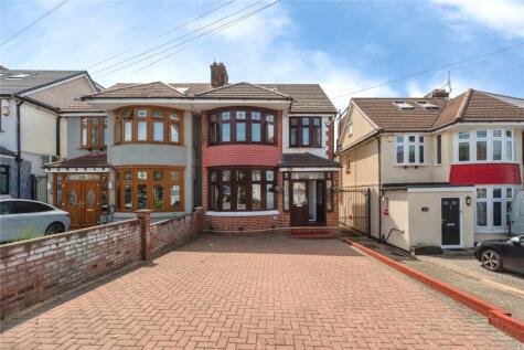 Mellows Road, Ilford, IG5